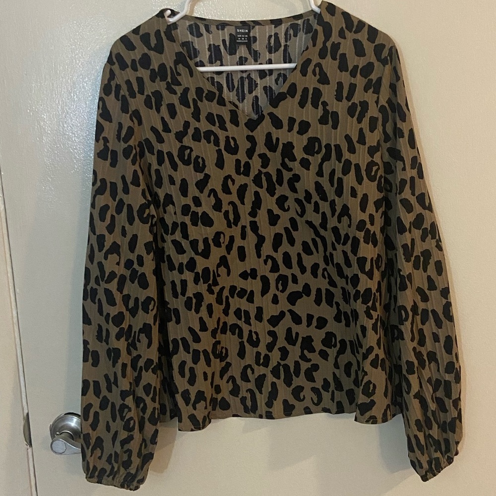 Flowy cheetah print blouse